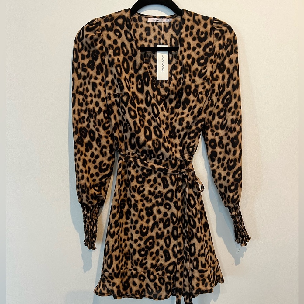 Francesca’s leopard wrap dress new xxs